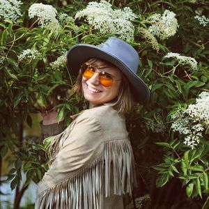 Meet your Posher, Angela